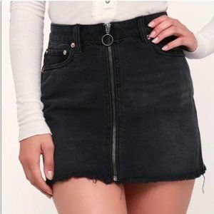 We The Free Zip It Up Black Denim Skirt Distressed Mini 27 Frayed